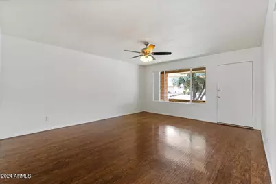 6438 E Butte Street #Apt 2, Mesa, AZ 85205 - Photo 10