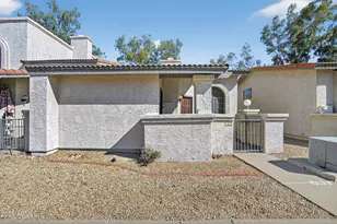 1718 S Longmore St, Mesa, AZ 85202 - Photo 2