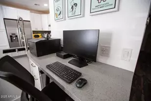 16627 N 45th Pl, Phoenix, AZ 85032 - Photo 8