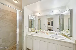1035 E Laguna Dr, Tempe, AZ 85282 - Photo 22