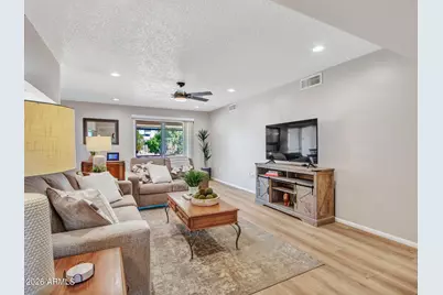 10925 W Roundelay Circle, Sun City, AZ 85351 - Photo 8