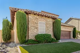 18465 W Sunnyslope Ln, Waddell, AZ 85355 - Photo 4