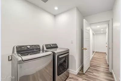 9046 N 28th Street, Phoenix, AZ 85028 - Photo 34