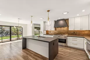 9046 N 28th St, Phoenix, AZ 85028 - Photo 1