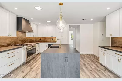 9046 N 28th Street, Phoenix, AZ 85028 - Photo 4