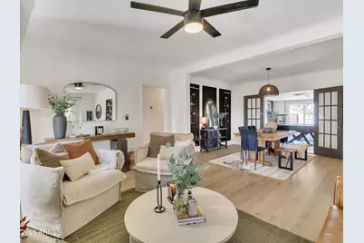 2204 E Whitton Avenue N, Phoenix, AZ 85016 - Photo 12