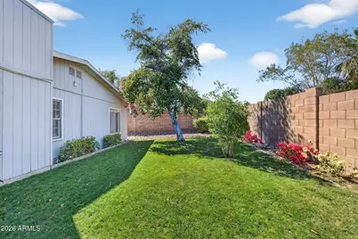 2822 E Willow Avenue, Phoenix, AZ 85032 - Photo 18