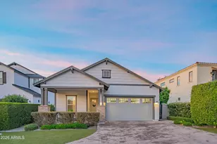 3850 E Crittenden Ln, Phoenix, AZ 85018 - Photo 1