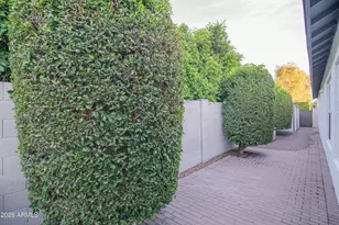 3850 E Crittenden Ln, Phoenix, AZ 85018 - Photo 58