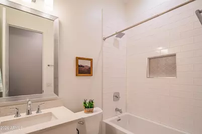 3850 E Crittenden Lane, Phoenix, AZ 85018 - Photo 38