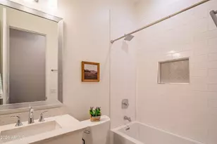 3850 E Crittenden Ln, Phoenix, AZ 85018 - Photo 38