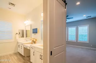 3850 E Crittenden Ln, Phoenix, AZ 85018 - Photo 26