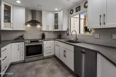 8633 E Monterosa Avenue, Scottsdale, AZ 85251 - Photo 10