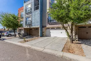 3426 E Avalon Dr, Phoenix, AZ 85018 - Photo 32