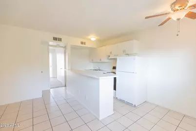 1722 E Ocotillo Road #Apt 3, Phoenix, AZ 85016 - Photo 2