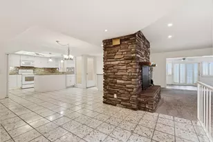 7814 E MacKenzie Dr, Scottsdale, AZ 85251 - Photo 2