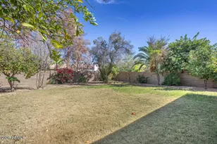 19015 North 25th Pl, Phoenix, AZ 85050 - Photo 20