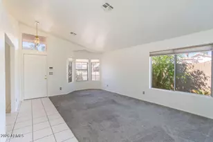 19015 North 25th Pl, Phoenix, AZ 85050 - Photo 2