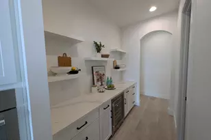 25233 S Pyrenees Ct, Queen Creek, AZ 85142 - Photo 10