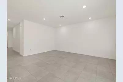 4202 W Erik Lane, San Tan Valley, AZ 85144 - Photo 14