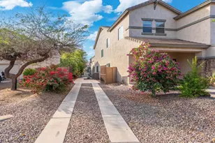 871 E Kapasi Ln, San Tan Valley, AZ 85140 - Photo 2