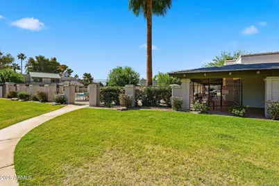 8334 E Valley Vista Drive, Scottsdale, AZ 85250 - Photo 26