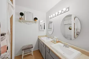 8334 E Valley Vista Dr, Scottsdale, AZ 85250 - Photo 12