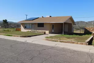 413 W Jamestown Rd, Kearny, AZ 85137 - Photo 2