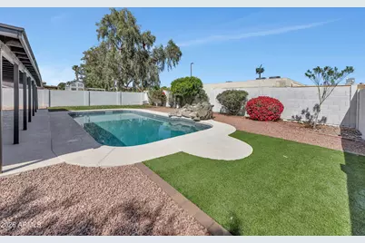 2064 W Obispo Avenue, Mesa, AZ 85202 - Photo 22