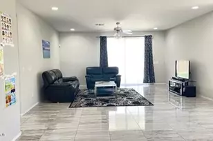 9512 W Fallen Leaf Ln, Peoria, AZ 85383 - Photo 12