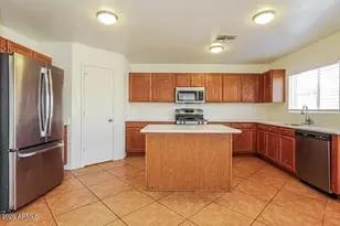 6010 W Encinas Ln, Phoenix, AZ 85043 - Photo 8