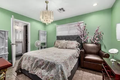 438 N 63rd Lane, Phoenix, AZ 85043 - Photo 8
