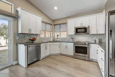 19929 N 91st Lane, Peoria, AZ 85382 - Photo 6