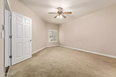 5450 E Deer Valley Drive #1214, Phoenix, AZ 85054 - Photo 8