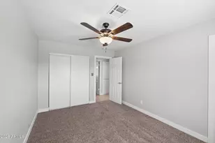 8137 W Trafalgar Ave, Phoenix, AZ 85033 - Photo 14