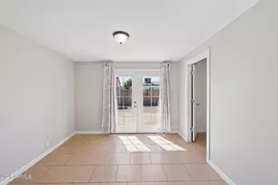 8137 W Trafalgar Ave, Phoenix, AZ 85033 - Photo 10