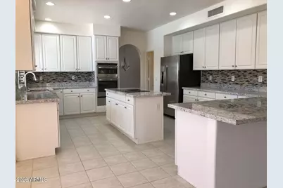 3169 E Desert Flower Lane, Phoenix, AZ 85048 - Photo 4