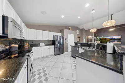 17630 W Spring Lane, Surprise, AZ 85388 - Photo 14