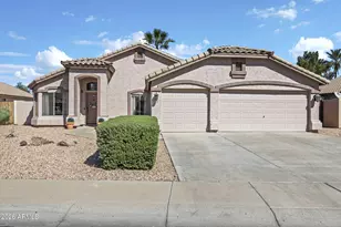 8336 W Stella Way, Glendale, AZ 85305 - Photo 2