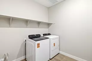 15775 W Honeysuckle Dr, Surprise, AZ 85387 - Photo 8