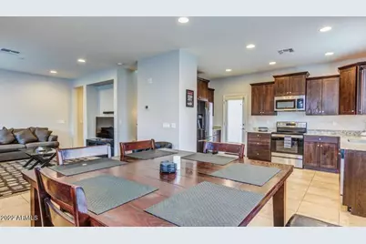 2802 N 73rd Drive, Phoenix, AZ 85035 - Photo 8