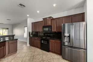 11746 W Jessie Ln, Sun City, AZ 85373 - Photo 10