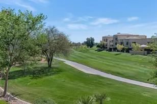 8 Biltmore Estate, Phoenix, AZ 85016 - Photo 12