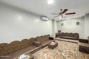 2825 N 33rd Pl, Phoenix, AZ 85008 - Photo 6