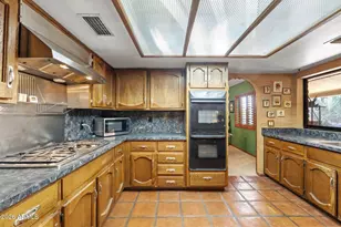 9711 E Becker Ln, Scottsdale, AZ 85260 - Photo 16