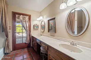 9711 E Becker Ln, Scottsdale, AZ 85260 - Photo 44