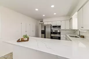 2554 E Fox St, Mesa, AZ 85213 - Photo 2