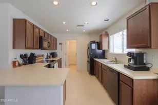 40332 W Peggy Ct, Maricopa, AZ 85138 - Photo 12