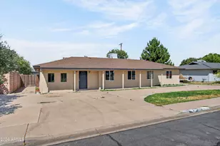 1530 W 4th Pl, Mesa, AZ 85201 - Photo 2