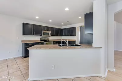 8652 E Nido Avenue, Mesa, AZ 85209 - Photo 10
